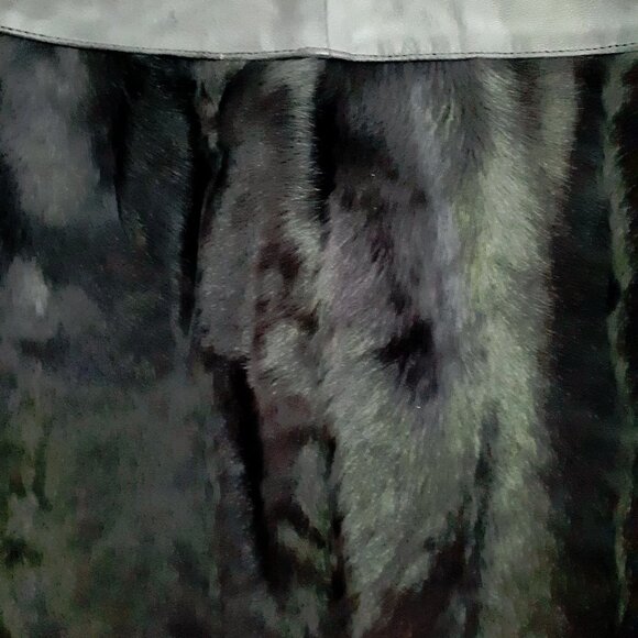 NWT Danier black fur leather mini skirt, 10 - Picture 9 of 10